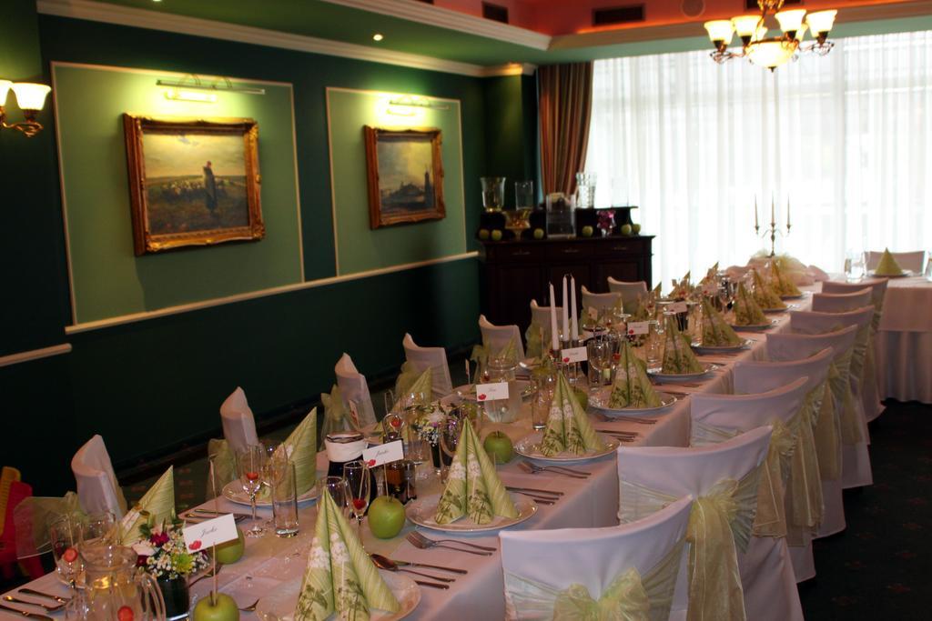 Hotel Kormoran Šamorín Eksteriør bilde