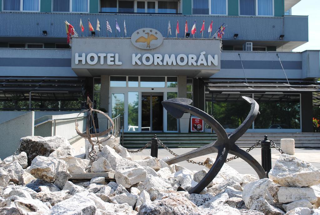 Hotel Kormoran Šamorín Eksteriør bilde