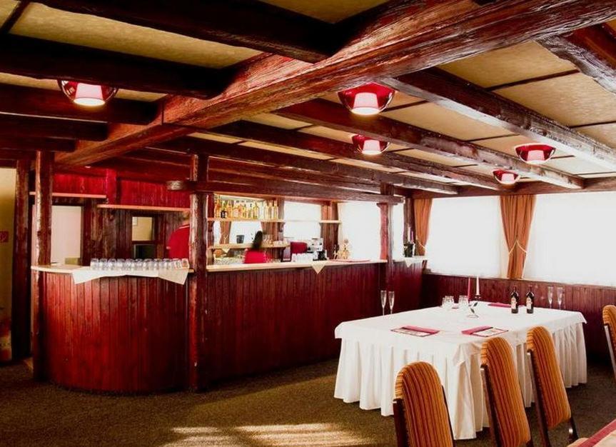 Hotel Kormoran Šamorín Eksteriør bilde