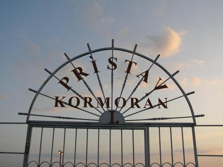 Hotel Kormoran Šamorín Eksteriør bilde